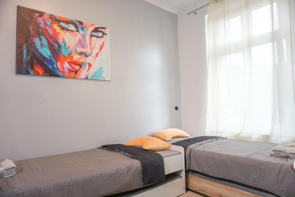 Apartment In Wuppertal - Charmante 3-Zimmer-Oase Mit Kamin Und Badewanne Zewnętrze zdjęcie