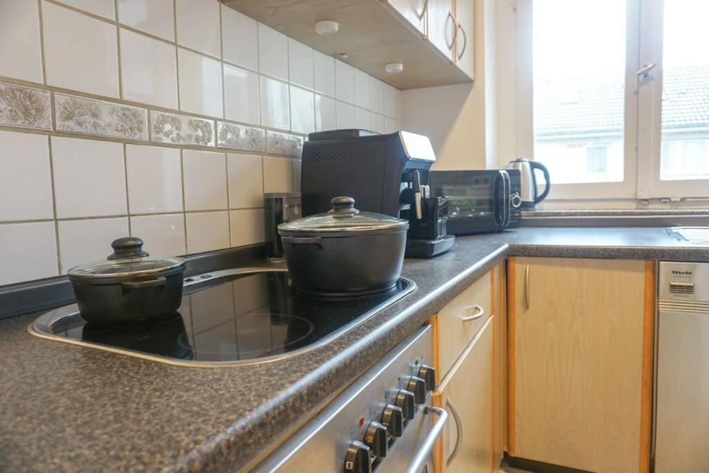 Apartment In Wuppertal - Charmante 3-Zimmer-Oase Mit Kamin Und Badewanne Zewnętrze zdjęcie